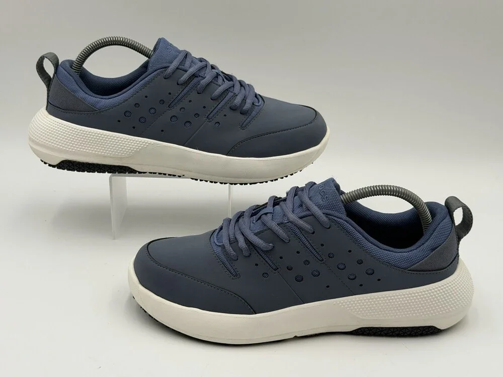 Crocs Men’s Size 9 Clock Work Slip Resistant Navy Blue Work Sneakers 209475